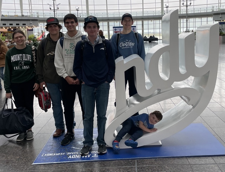 Wish these PGHS students and alumni good luck as they compete at the National FFA convention in Indiana tomorrow for Farm Business Management! ❤️🤍💙