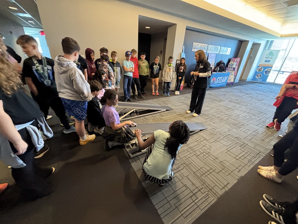Our fifth grade students had a wonderful field trip yesterday to the Charlotte Motor Speedway! 🏎️💨 They explored the science of force and motion in action, from the physics of racing to hands-on experiments that made learning fast and fun. ⚙️📚