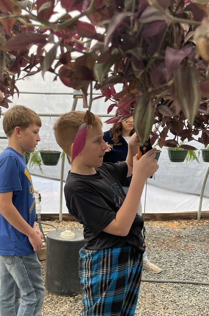 SWRMS 7th Grade Agriculture Day got cut short by the rain on October 28 but  students made the best of it and ventured over to SWRHS to get a hands on experience of the courses offered in the agriculture program