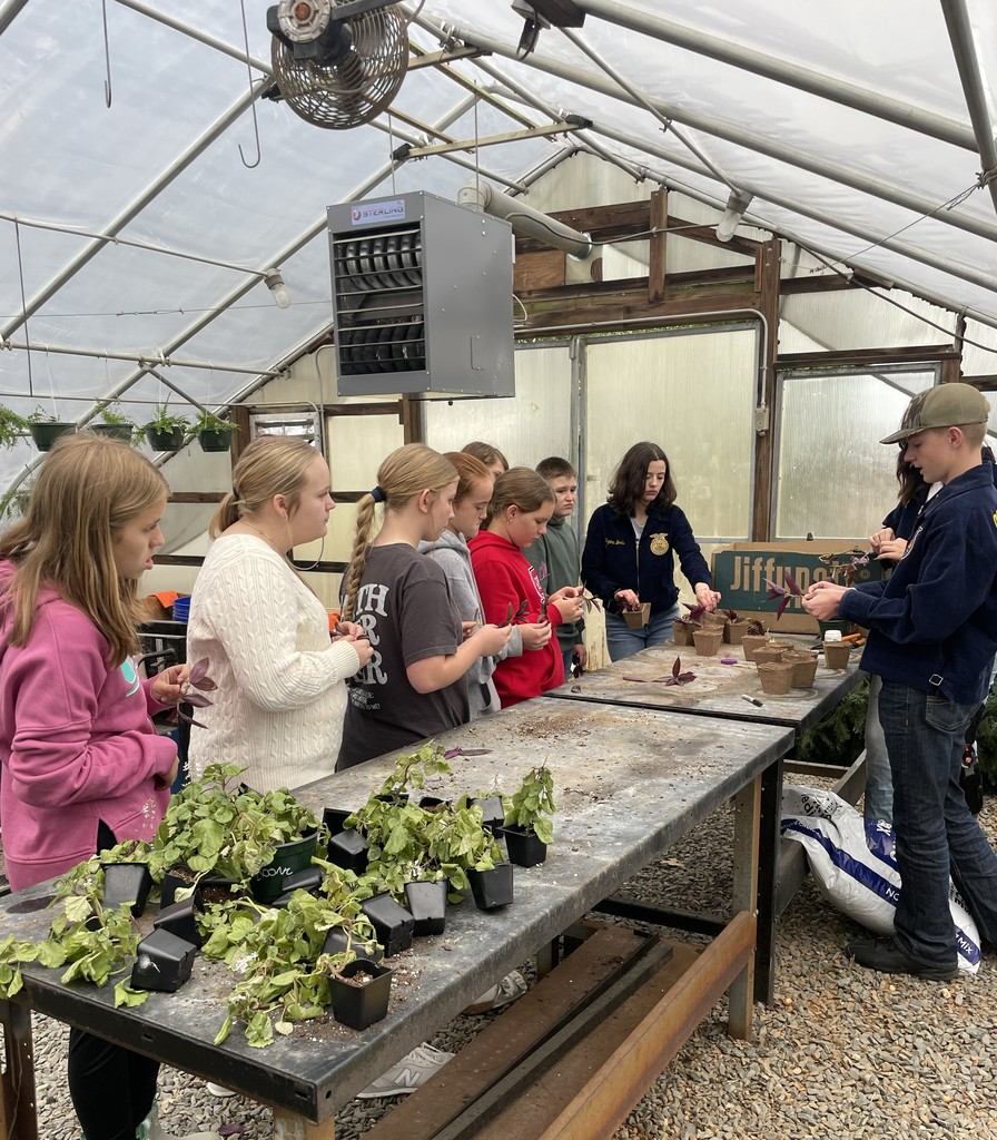 SWRMS 7th Grade Agriculture Day got cut short by the rain on October 28 but  students made the best of it and ventured over to SWRHS to get a hands on experience of the courses offered in the agriculture program