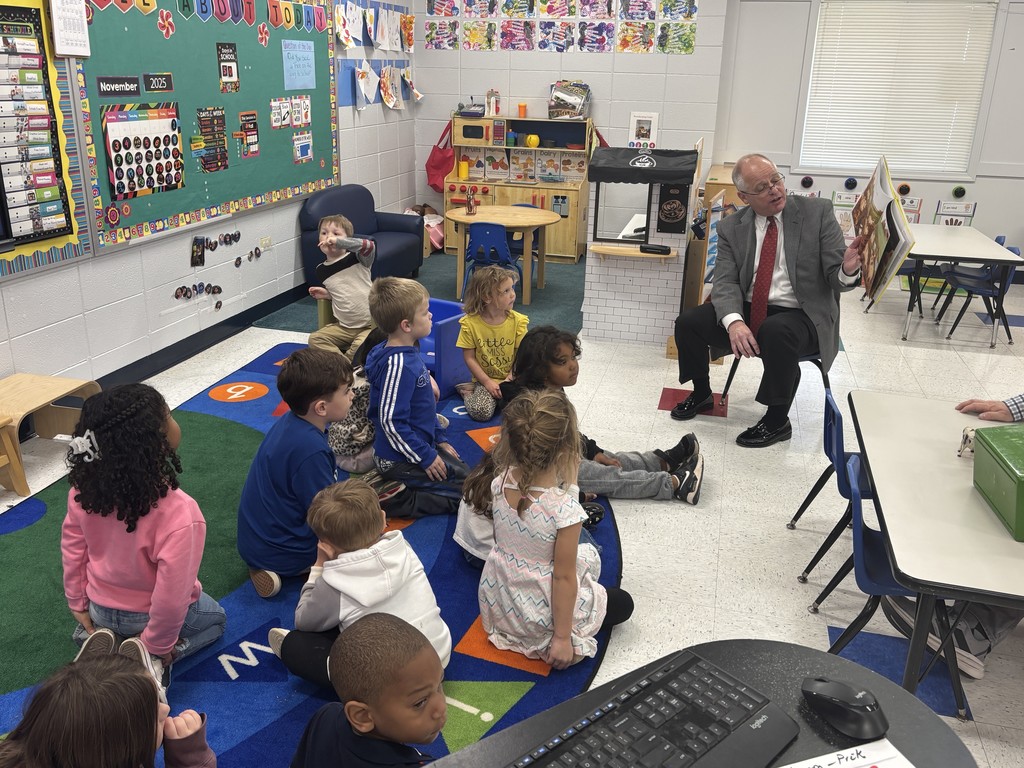 Yesterday, Dr. Gainey, Superintendent of the Randolph County School System, visited Liberty Elementary School to read to the Pre-K classes as part of the Leadership Reads initiative. Leadership Reads is a district program in which members of the central office Leadership Team visit elementary schools to read to students and promote a love of literacy.
