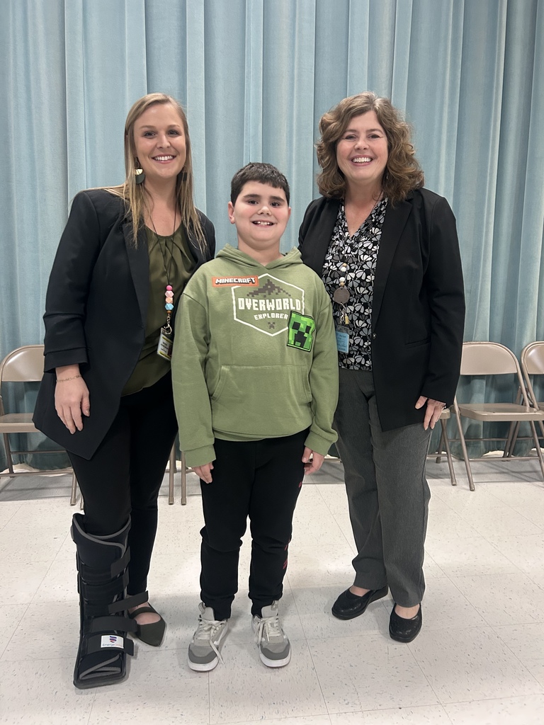 What a buzz-worthy Spelling Bee! Our fourth- and fifth-grade students showed off their amazing spelling skills in our schoolwide competition. We are so proud of all our hardworking students! Congrats to Logan on winning first place and to Jasmine for securing second!