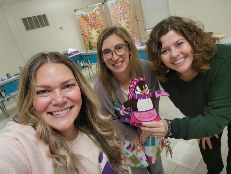 Holiday House for students to shop