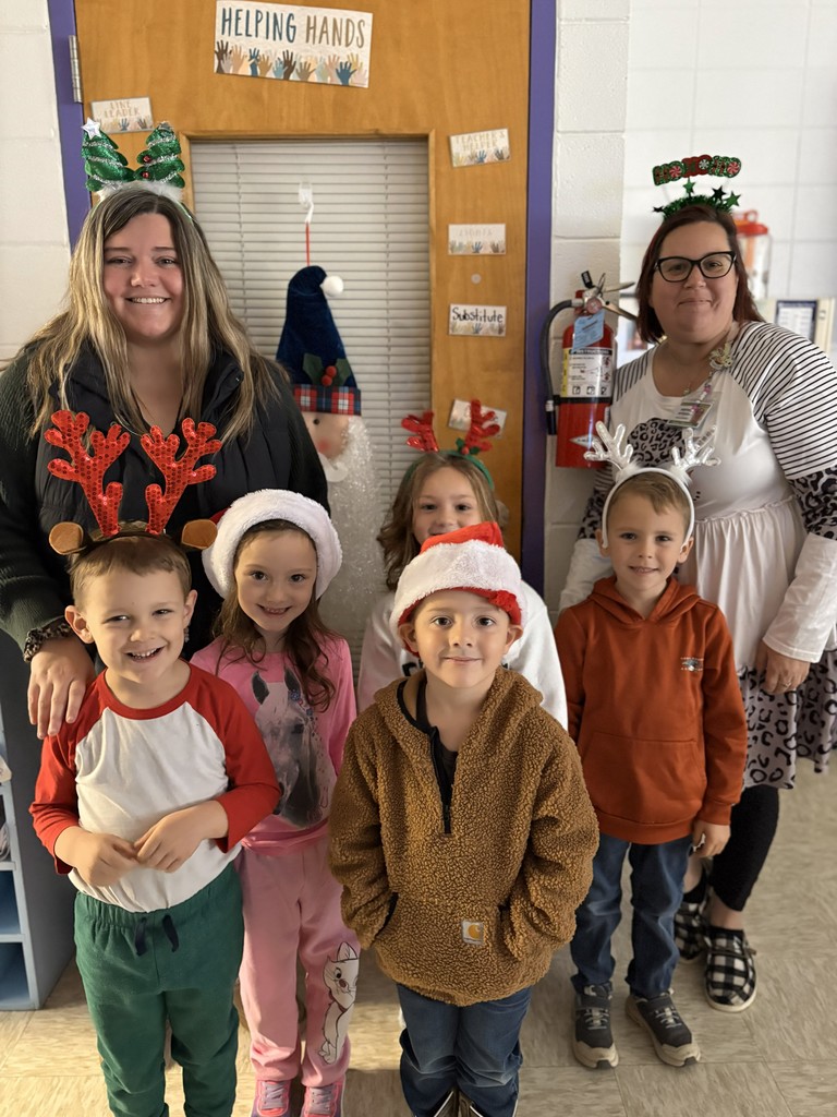 Ms. Green's class in their holiday hats.
