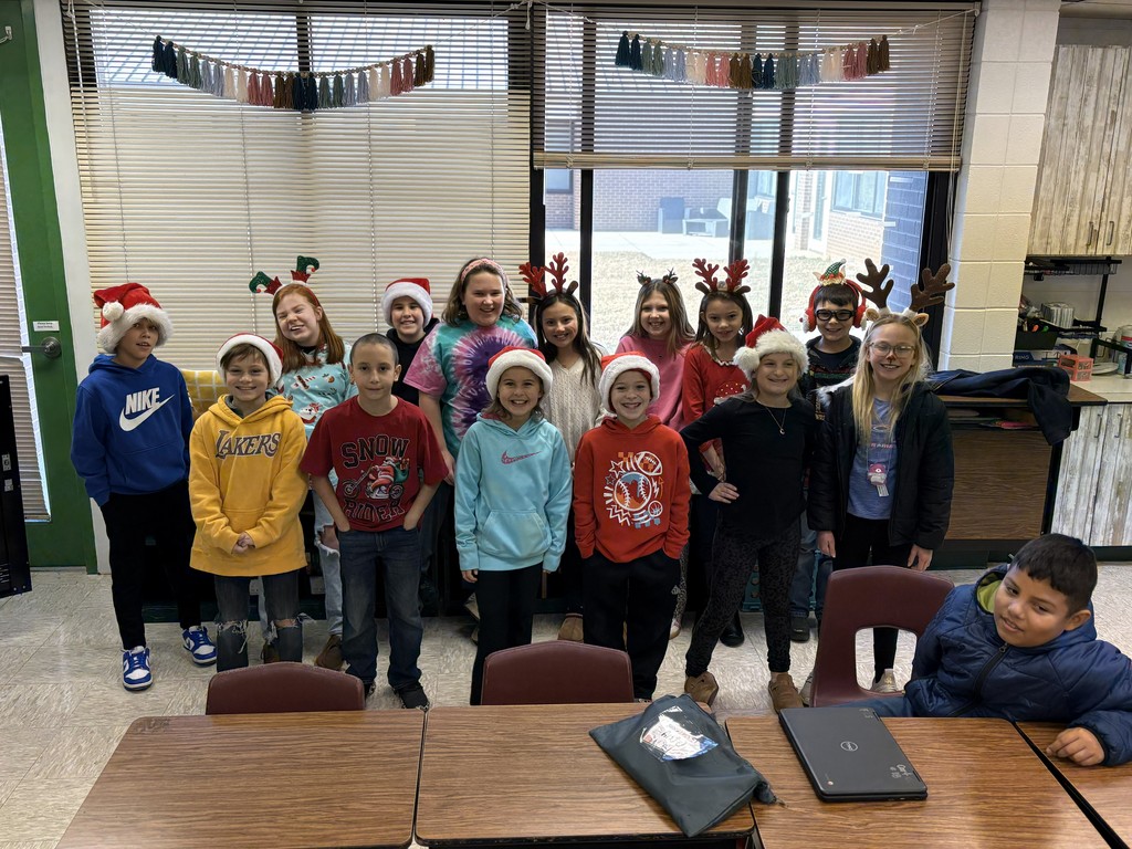 Ms. Simpson's class in their holiday attire.
