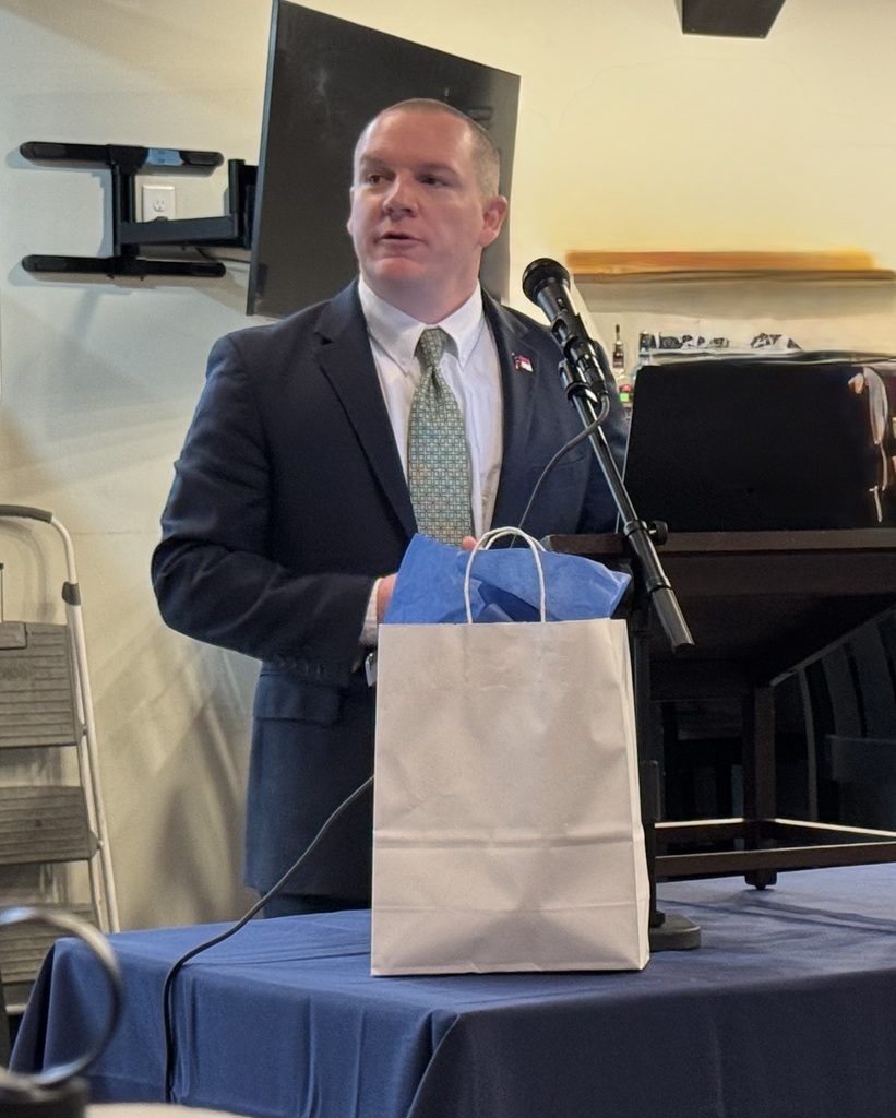 Tonight, Twelfth-grade student-athletes from Asheboro City Schools and the Randolph County School System were honored with "Sportsmanship" awards at the Randolph Sports Council Winter Banquet held at Black Powder Smokehouse in Asheboro. The event featured guest speaker Mr. Brad Alford, Director for the Office of Athletics at the NC Department of Public Instruction.