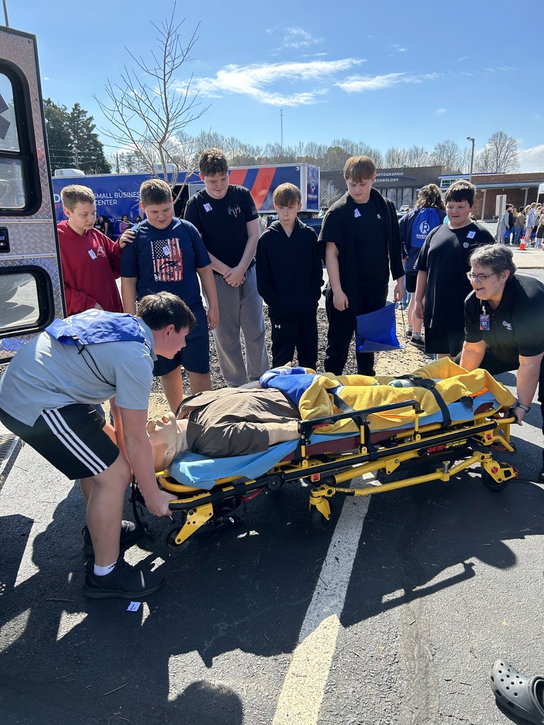 7th-grade students from all 7 Randolph County Middle Schools visited Randolph Community College to explore their course offerings. Students explored welding, automotive, photography, healthcare, and other hands-on stations during their campus tour.