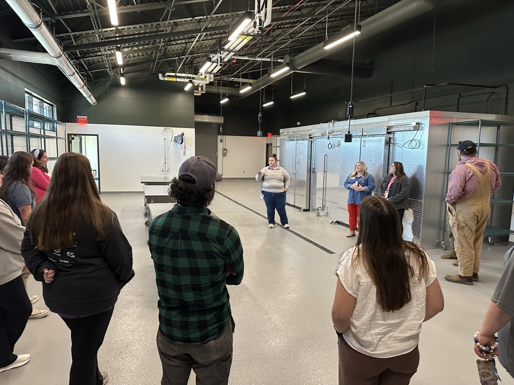 Middle and High School Agriculture Teachers participated in professional development at the new Randolph County Agricultural Center last week. In addition to learning about the new Ag center's offerings, middle school Ag teachers participated in Project Wet training. High School Agriculture teachers participated in grafting training, livestock judging, and leadership training to bring back to their classrooms. Thank you, Farm Bureau, for providing lunch for our teachers. 