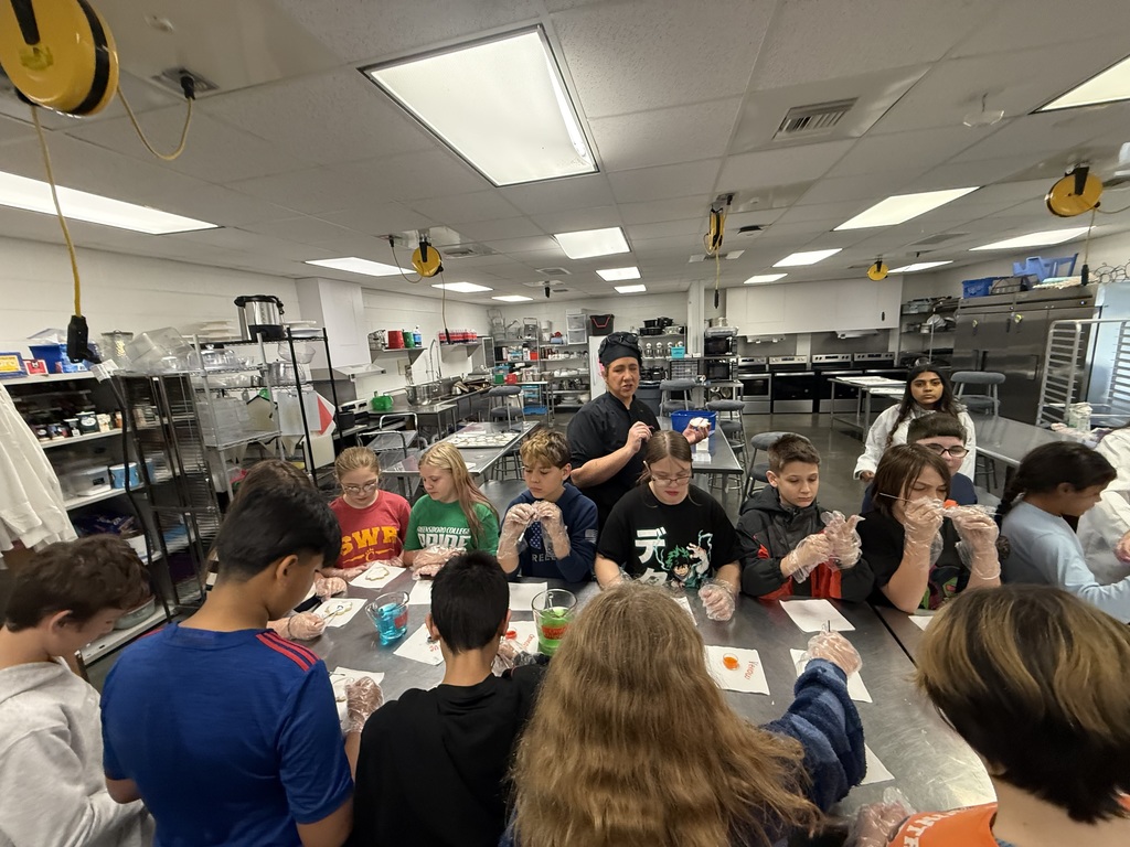 5th graders from Seagrove and Southmont visited SWRHS yesterday. They took part in fun activities from different elective classes to explore careers they might enjoy in the future. Everyone had a great time!