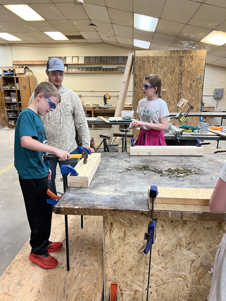 Last week, 5th graders from Tabernacle visited SWR High School's Career and Technical Education classes. They participated in some really cool activities!