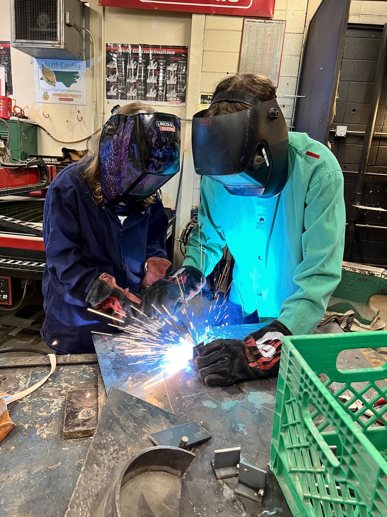 Last week, 5th graders from Tabernacle visited SWR High School's Career and Technical Education classes. They participated in some really cool activities!