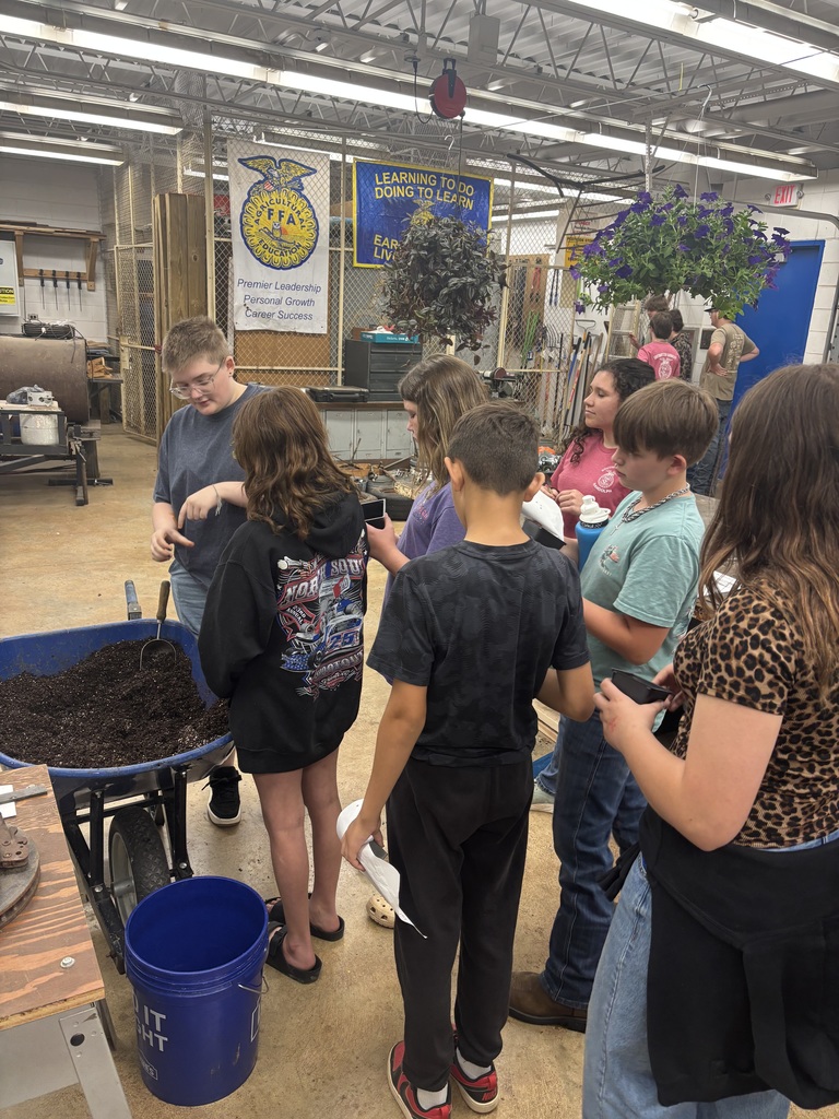Last week, 5th graders from Tabernacle visited SWR High School's Career and Technical Education classes. They participated in some really cool activities!
