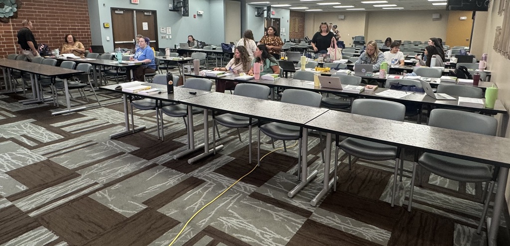 🍎 Welcome, New Beginning Teachers! 🍎  The Randolph County School System is excited to welcome 30 new educators to the RCSS family during Beginning Teachers Orientation, taking place Monday through Thursday, August 10–13!  Throughout the week, our new beginning teachers will take part in sessions designed to help them get off to a strong start in the classroom. Topics include classroom environment, media and technology, support and evaluation, key policies and legal issues, Exceptional Children and ESL programs, testing and accountability, MTSS, and curriculum and instruction. They’ll also hear from RCSS leaders, experienced educators, and our 2025–2026 Teacher of the Year, Christy Hutchins.  The week will wrap up Thursday with beginning teachers spending time with their mentors at their respective school sites, getting acquainted with their schools, setting expectations, and preparing for the year ahead.