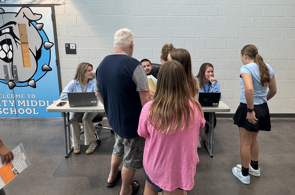 Tuesday, August 18, the Randolph County School System held its middle school Open House night across the county. It was an excellent turnout! Excited for the first day of school, tomorrow, August 24!