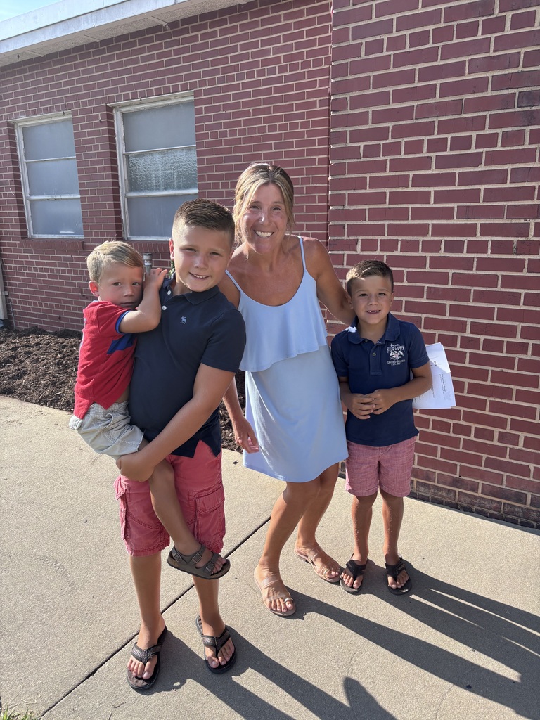RCSS elementary school open houses were a BIG success on Thursday, August 20!  We can't wait to see everyone back in the building TOMORROW!