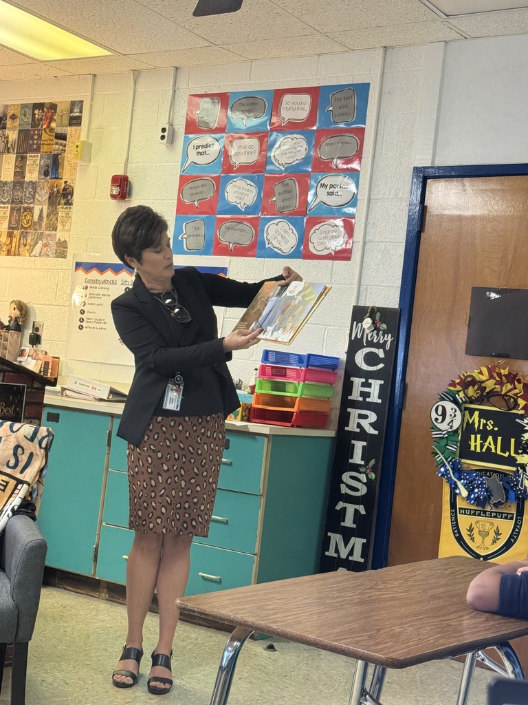 "Leadership Reads" kicked off this week in the Randolph County School System. Public Information Officer, Amber Ward, read "The Runaway Pumpkin" to fifth graders at Randleman Middle School. "Leadership Reads" is a program in our school system in which leaders at the central office visit elementary schools and read to students.