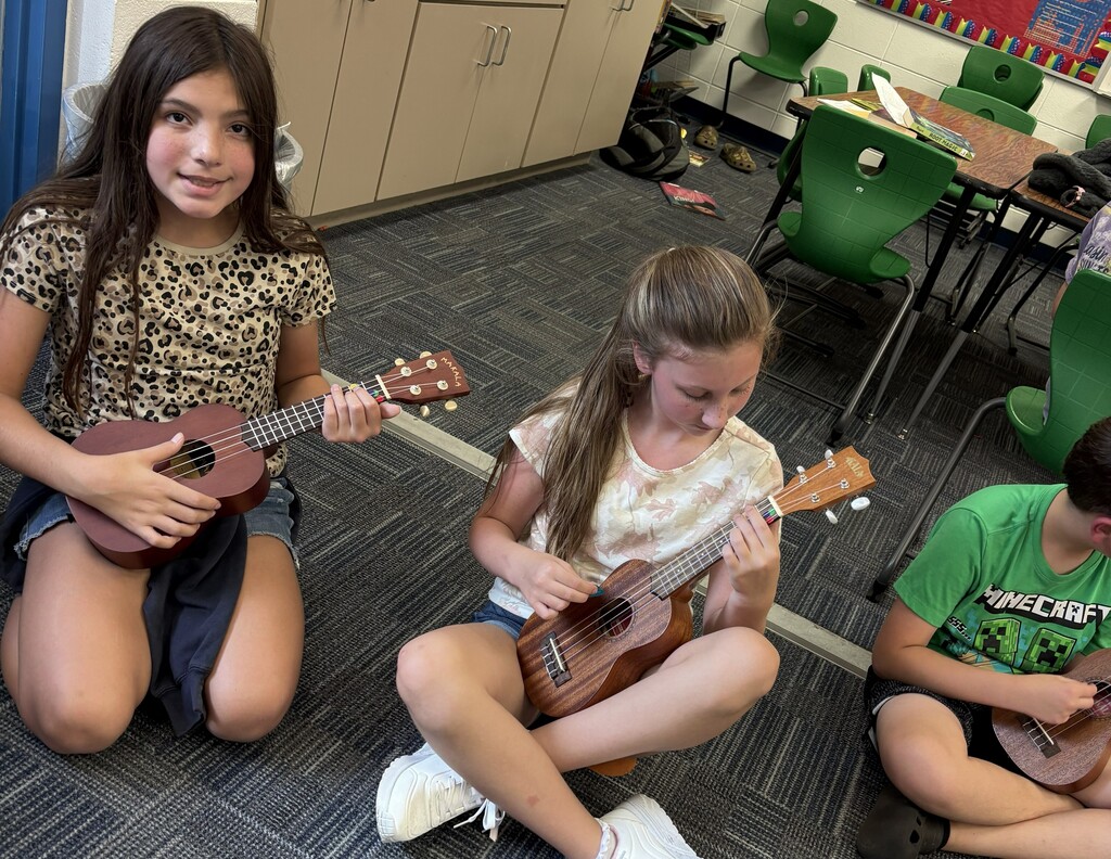 Fifth Grade Students are learning to play the Ukulele in music class this week. You should hear how well they are doing! A big thank you to Mrs. Briles for taking the time to provide this wonderful opportunity to our students. 