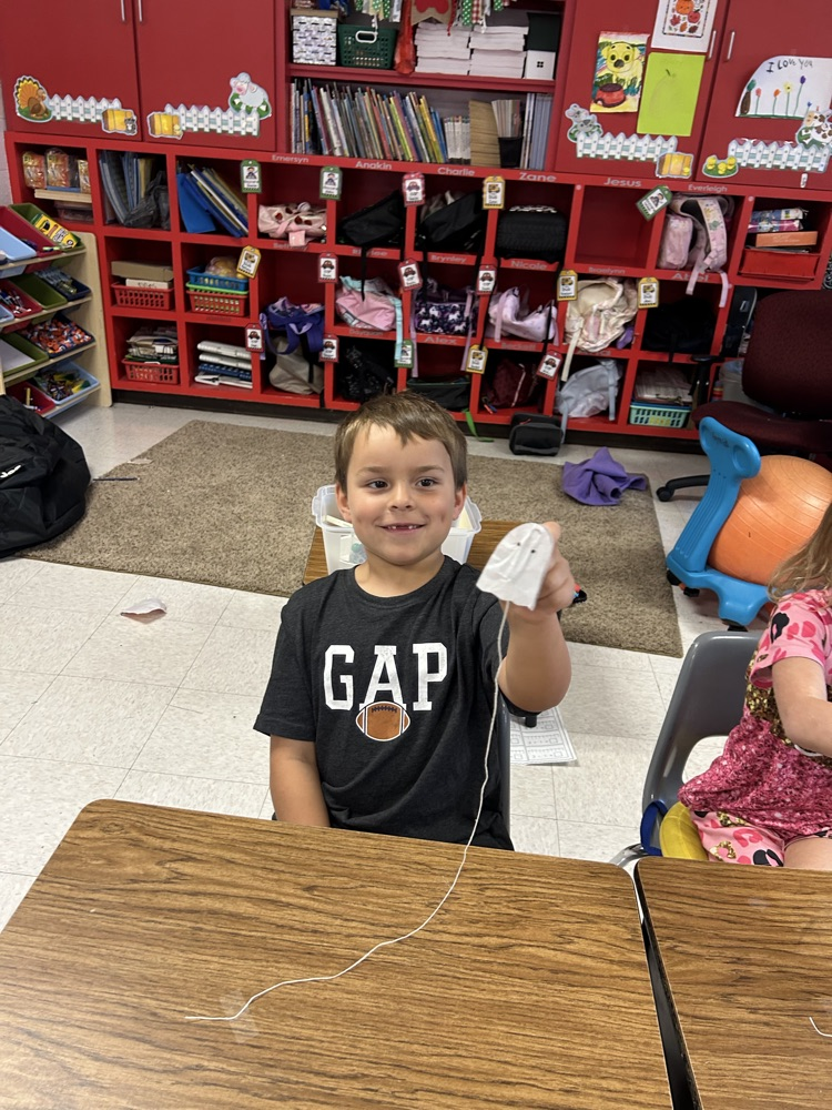 First grade has been learning about force and motion in science this week. Today, they did an experiment with magnets to see if they could make their ghost “fly” without touching it. 👻