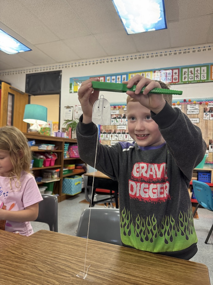 First grade has been learning about force and motion in science this week. Today, they did an experiment with magnets to see if they could make their ghost “fly” without touching it. 👻