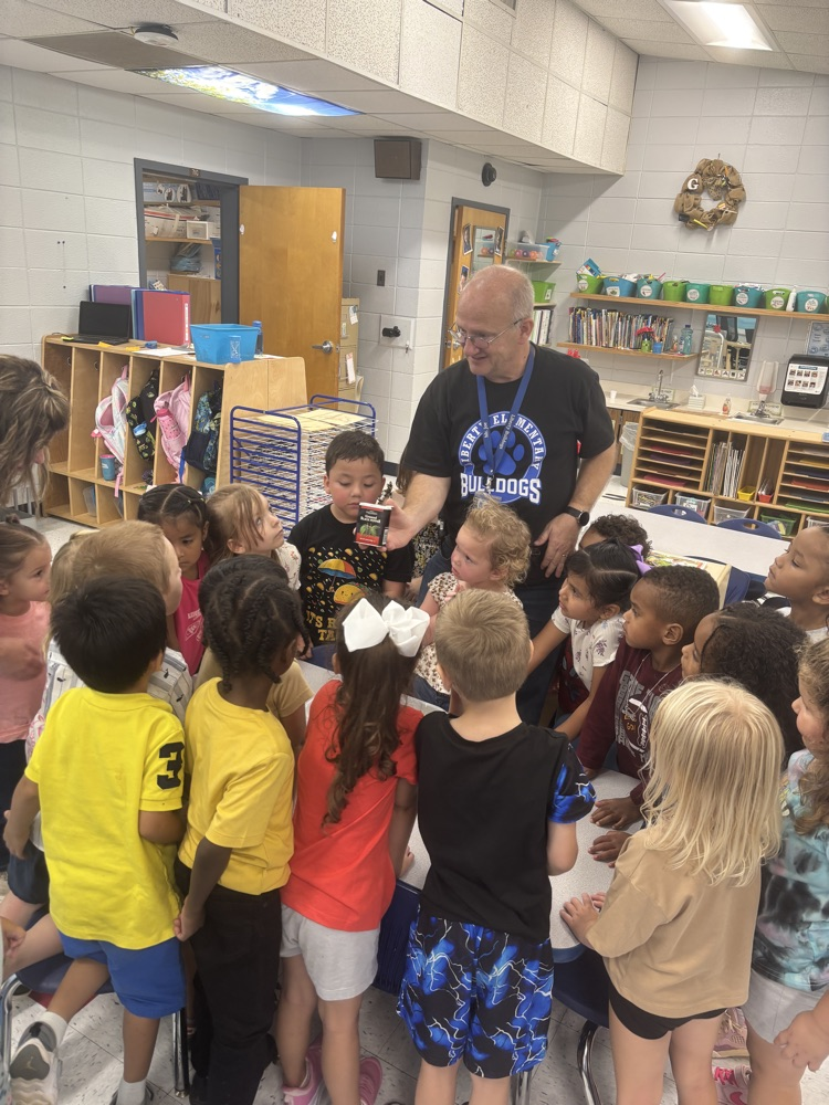 Mr Joe teaches about Handwashing