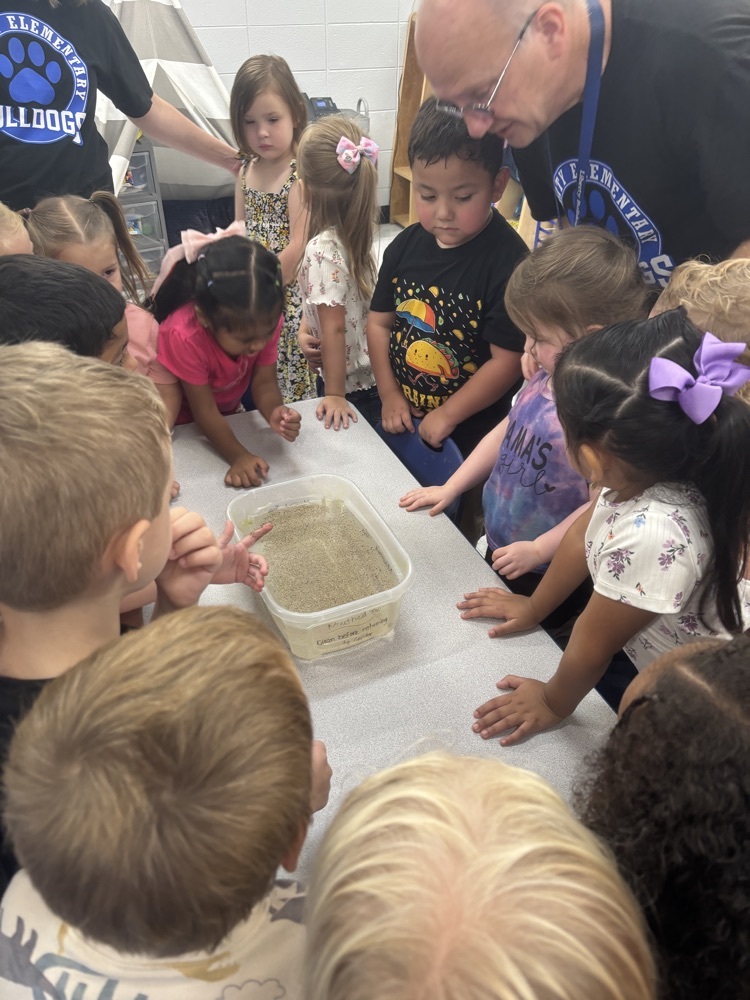 Mr Joe teaches about Handwashing