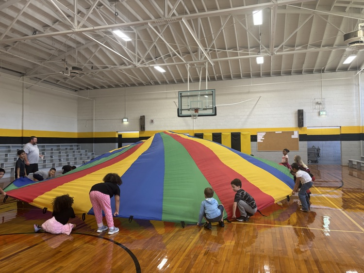 parachute play in the gym