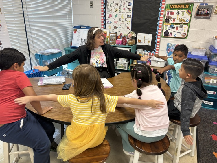 building readers at Ramseur Elementary kindergarten