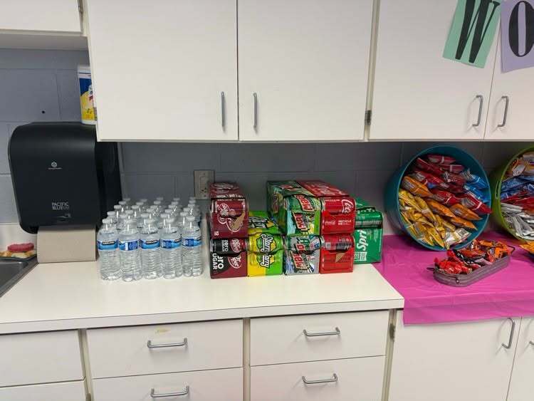 Level Cross Elementary Families Help “Stock the Workroom” and Brighten the Start of a New School Year