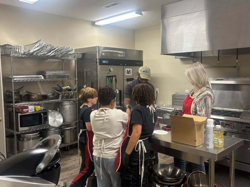 SERMS Students Serve Up Kindness at Our Daily Bread Kitchen