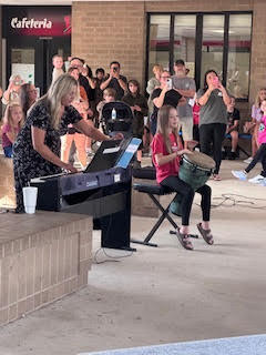 WMS Fall Festival Brings Games, Performances, and Parent Engagement