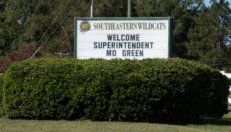 Superintendent Mo Green Visits Southeastern Randolph Middle School