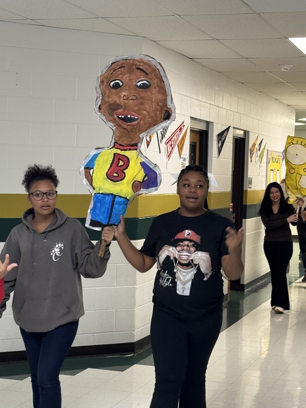 SERMS Art Students Bring Macy’s Parade Spirit to the Hallways