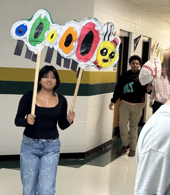 SERMS Art Students Bring Macy’s Parade Spirit to the Hallways