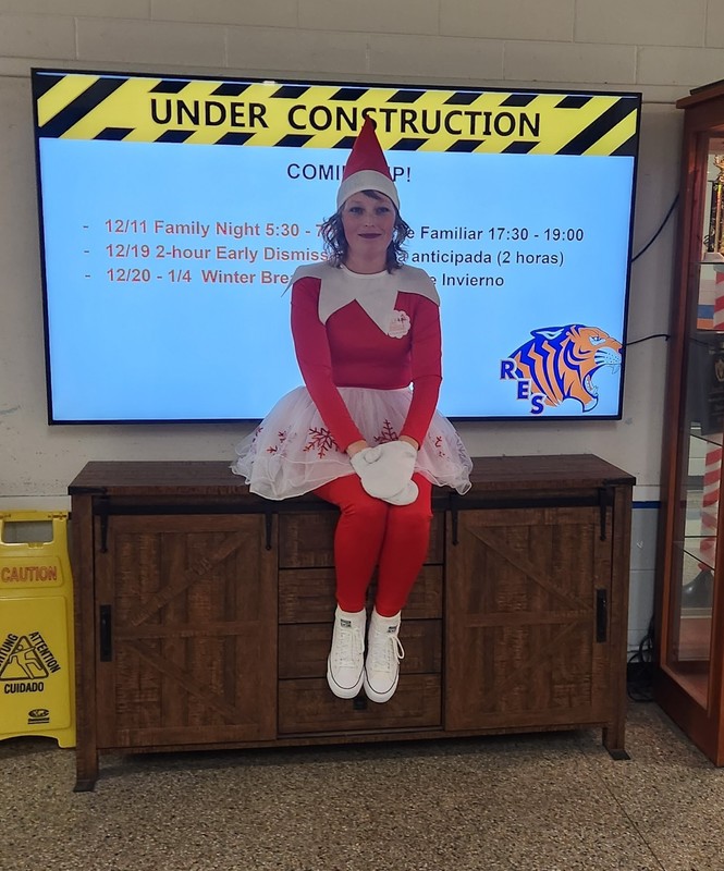 Reading With Reindeers: A Night of Learning and Fun at RES