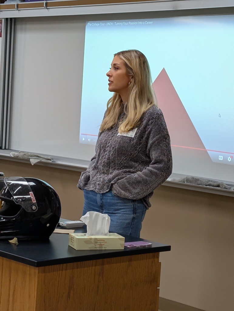 Mayce McCreery speaking to WFW students