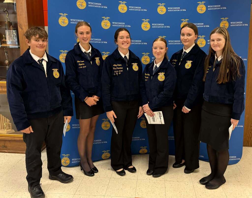 Random Lake FFA Officer Team took part in the Wisconsin FFA - Section 9 Fall Leadership Workshop, “Building the Future."