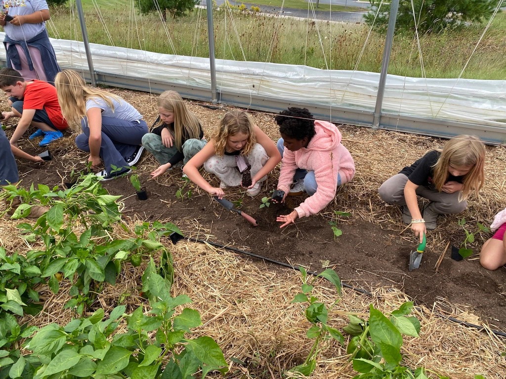Elementary Students Field Trip To Nourish Farms 