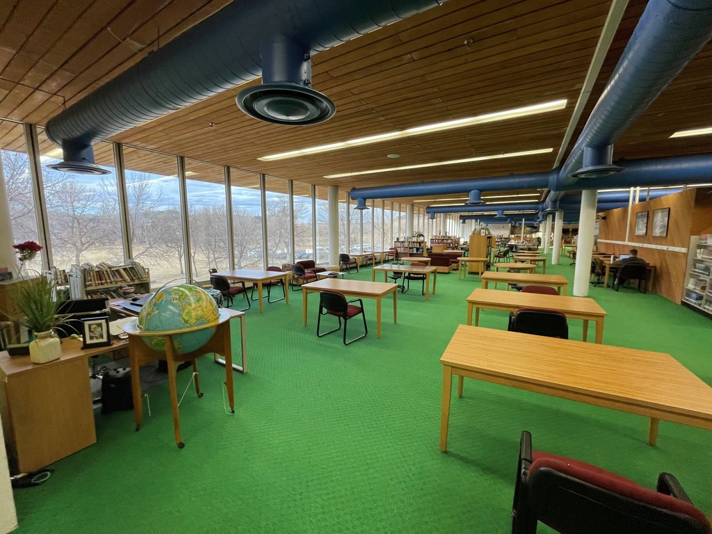picture of central with green carpet