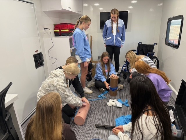 students participating in a lab