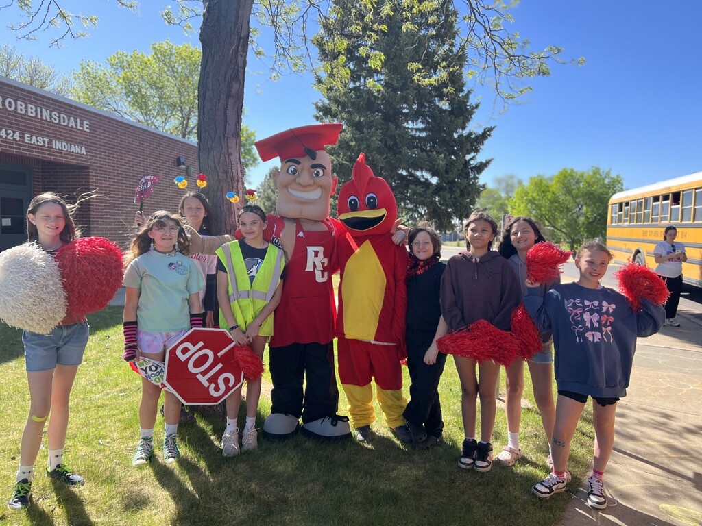 Students with mascots