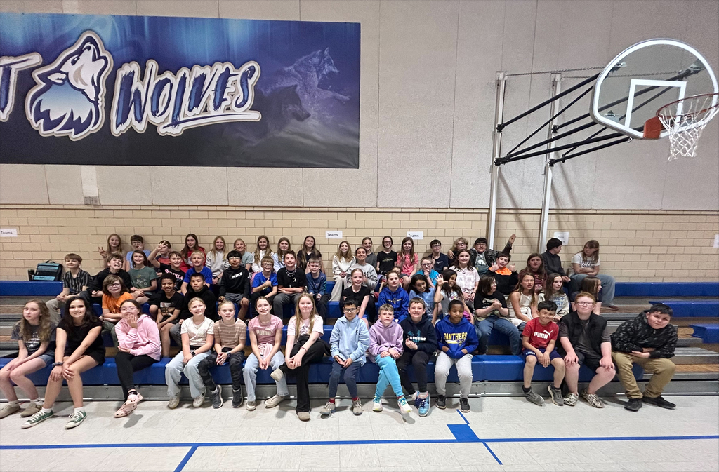 students at middle school field trip