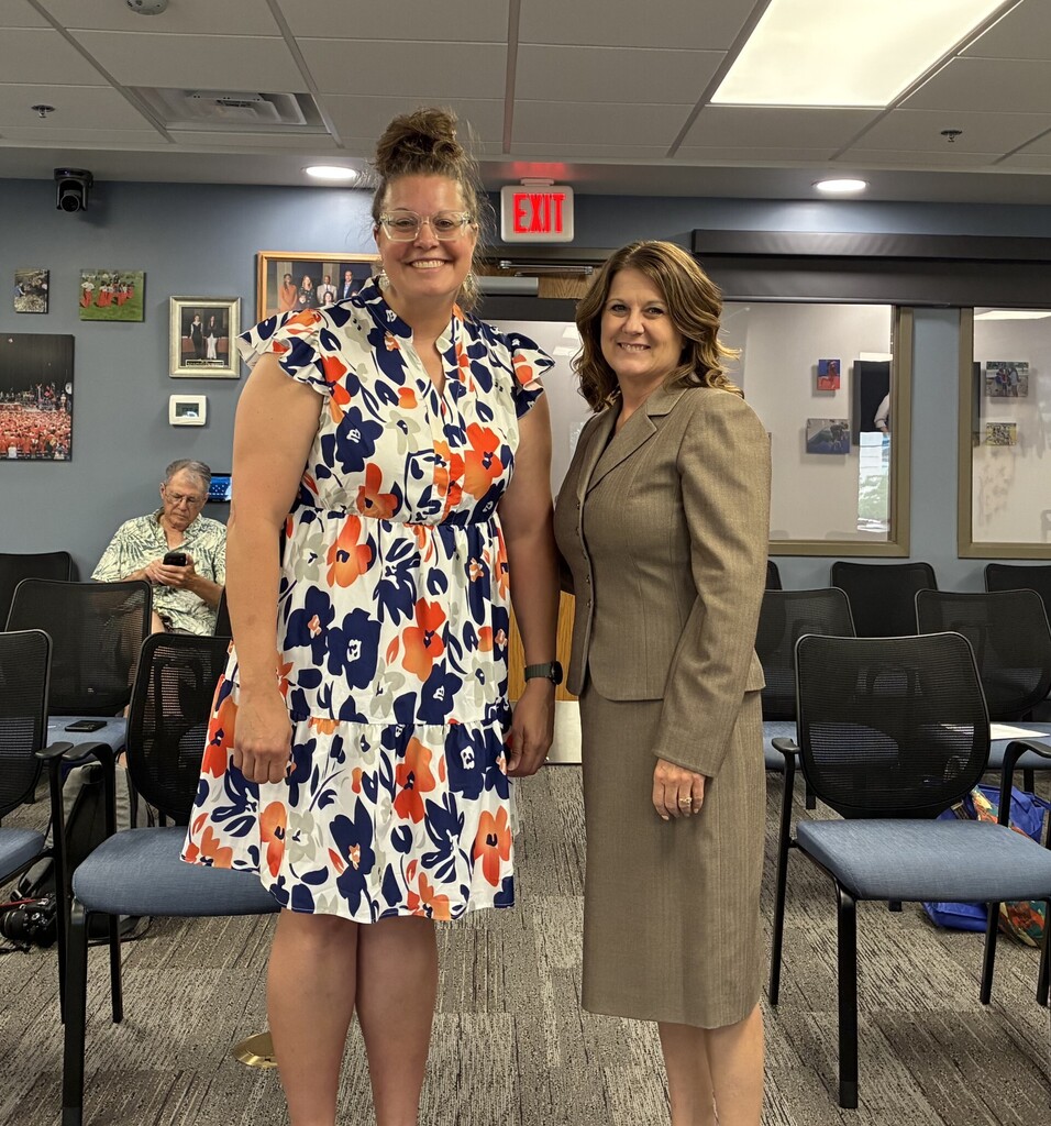 picture of heather linde and Dr. Thompson
