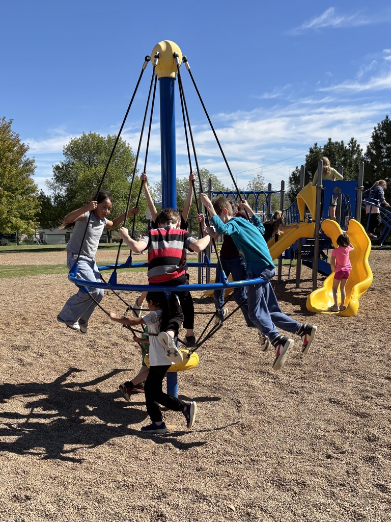 spinami on playground