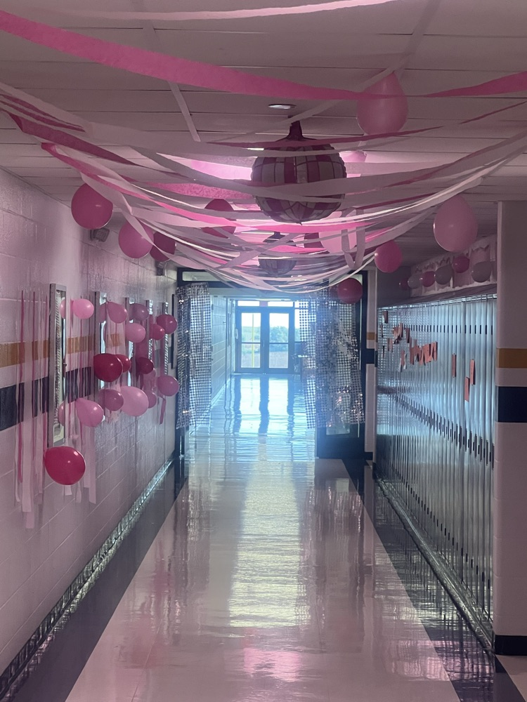 Homecoming Decor 2025