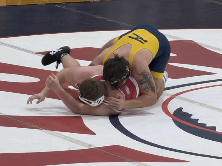 Mustangs at Norris Triangular