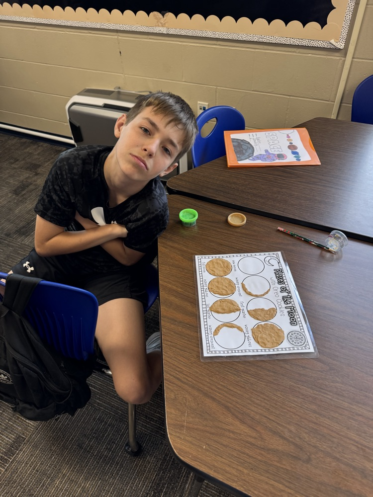 Mrs.Dowding’s Science Class and Moon Phases