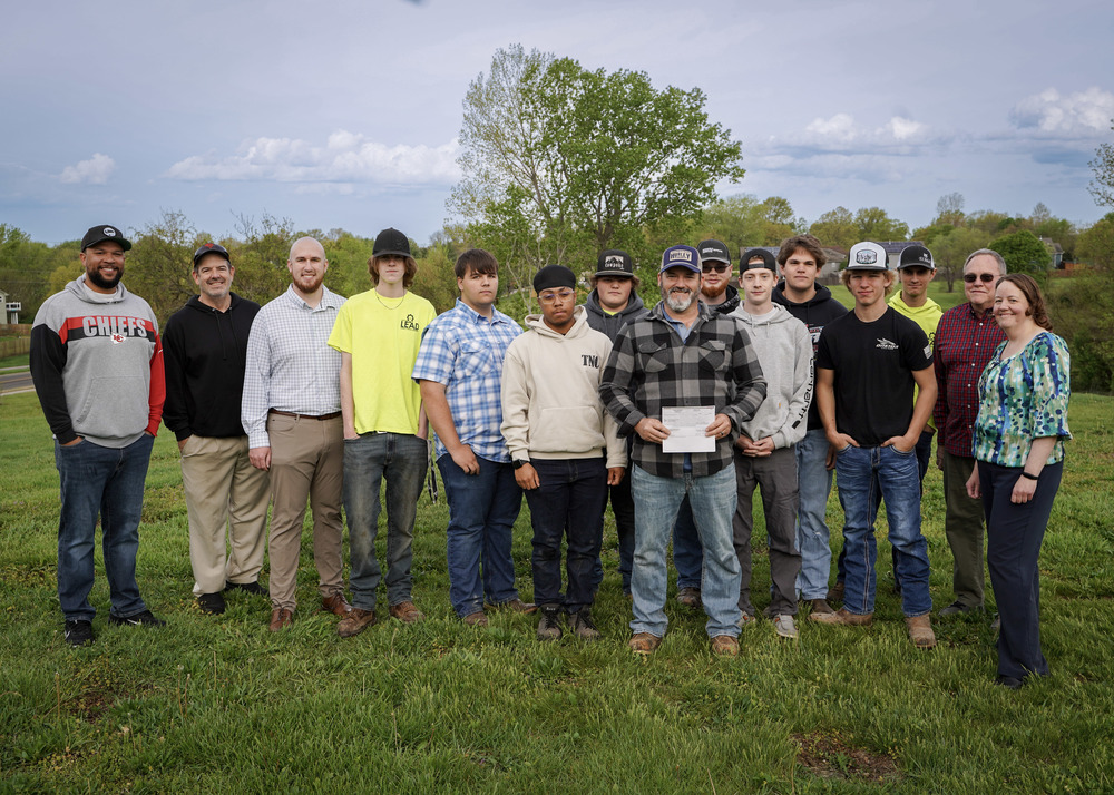 Silver Lake Homeowners donate $5,000 to HEO