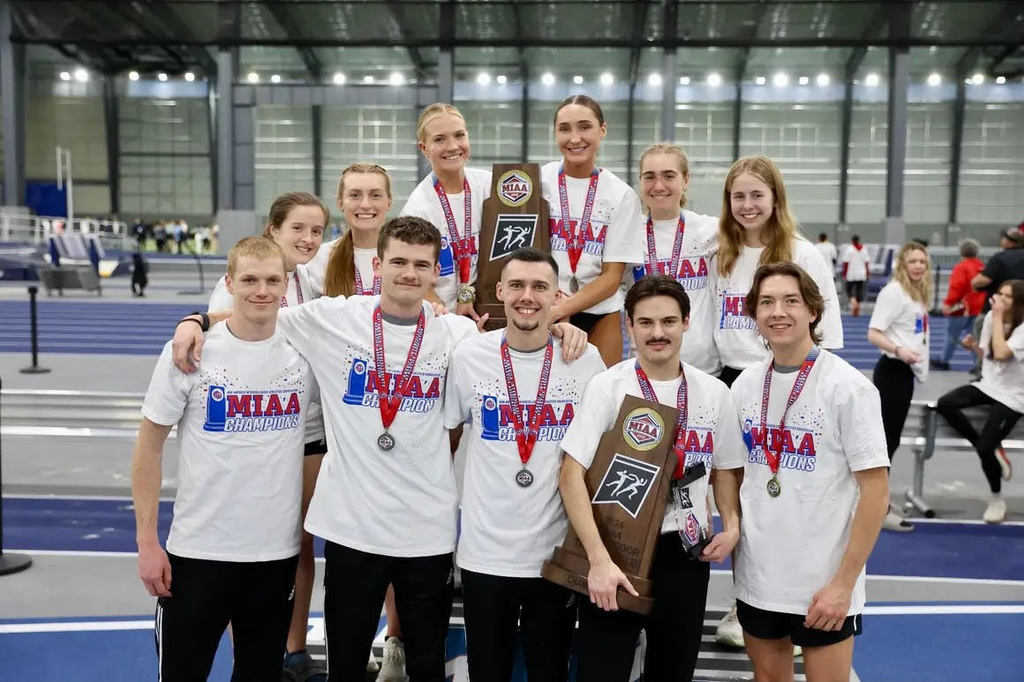 Photo of track team
