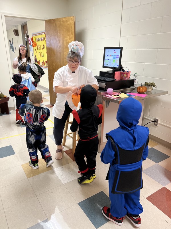 Visits the Shull Cafe!