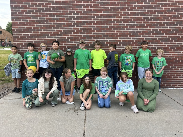5th Grade’s Going Green for Color War!